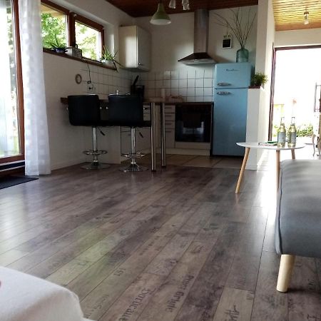Schoene Einzimmer Wohnung Zwischen Bodensee Und Allgaeu Neukirch  Bagian luar foto