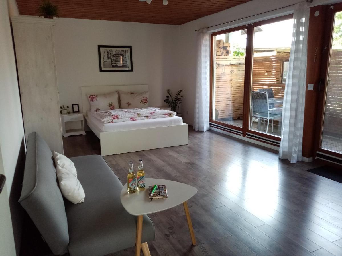 Schoene Einzimmer Wohnung Zwischen Bodensee Und Allgaeu Neukirch  Bagian luar foto